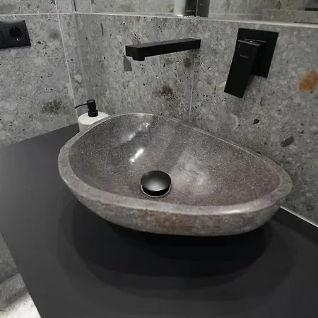 Apartment Mit Badewanne, Kamin Und Parkplatz