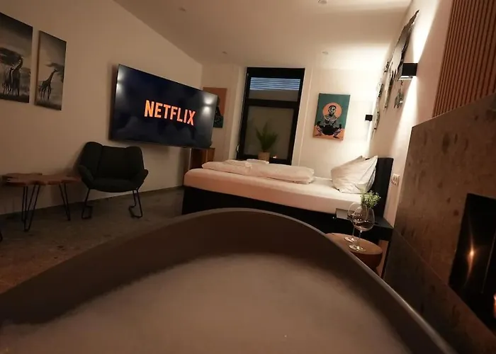 Mit Badewanne, Kamin Und Parkplatz Appartement *