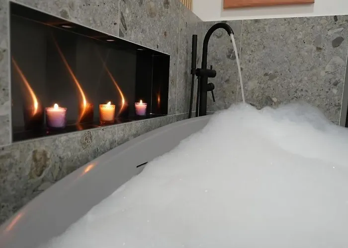 Appartamento Mit Badewanne, Kamin Und Parkplatz *